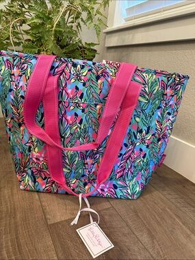 Lilly Pulitzer Cooler Tote with Hot Pink Straps